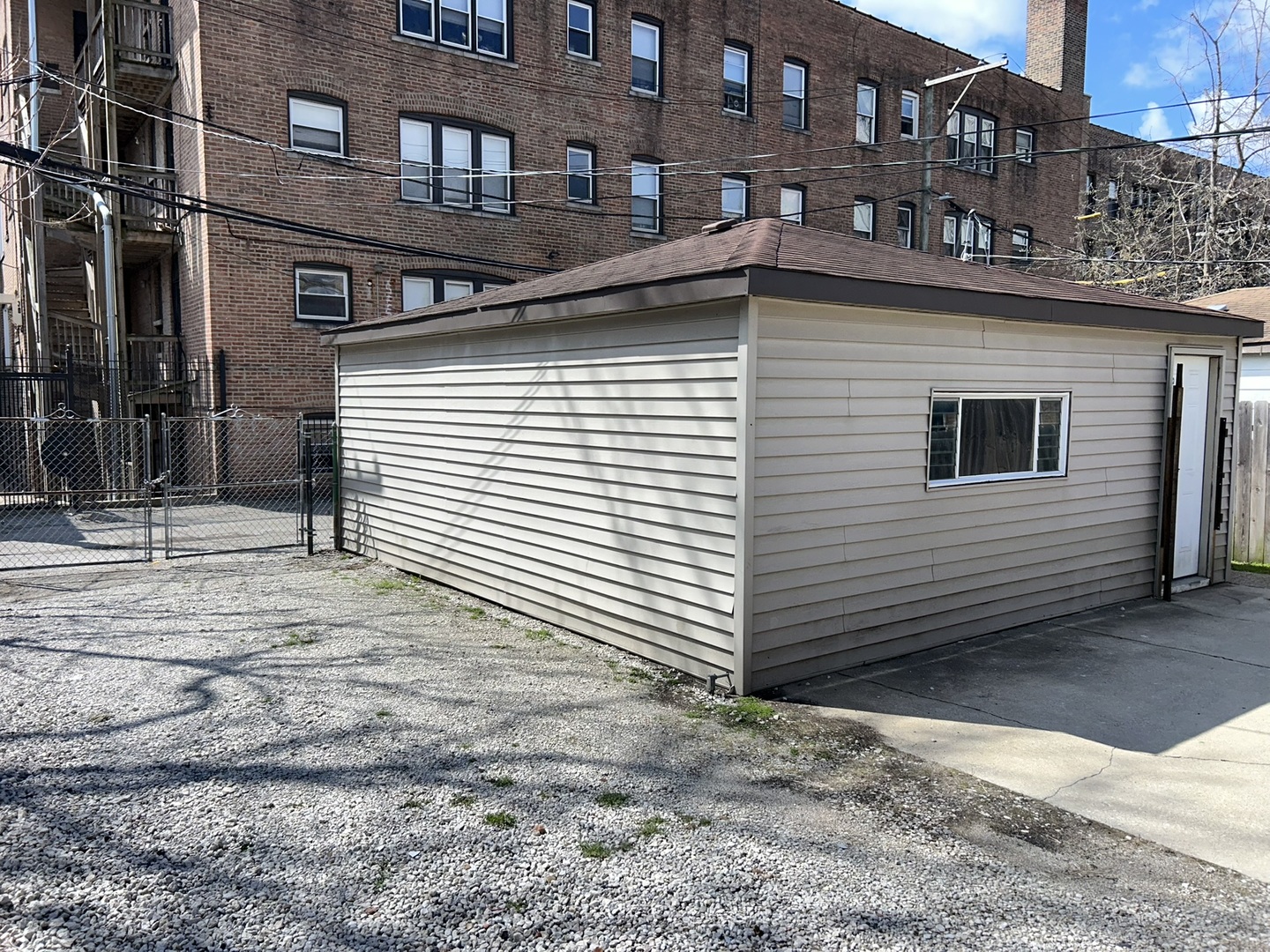 1757 E 71st Place Property Photo 8