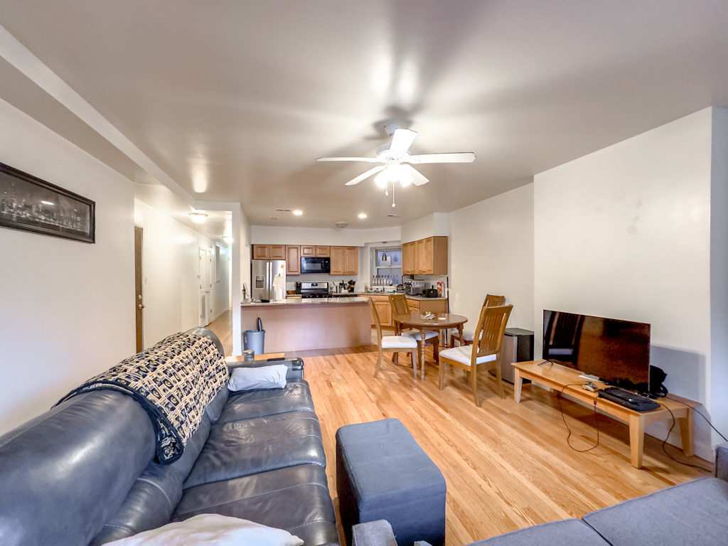6711 N Sheridan Road 1n Property Photo 9