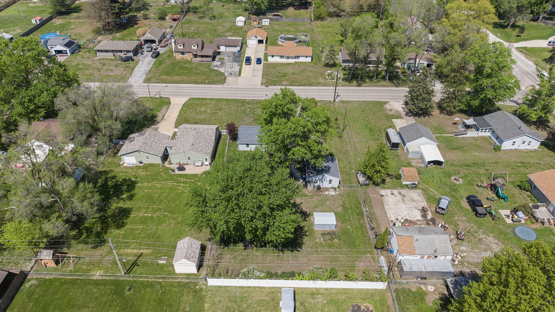 3906 Morton Drive Property Photo 5