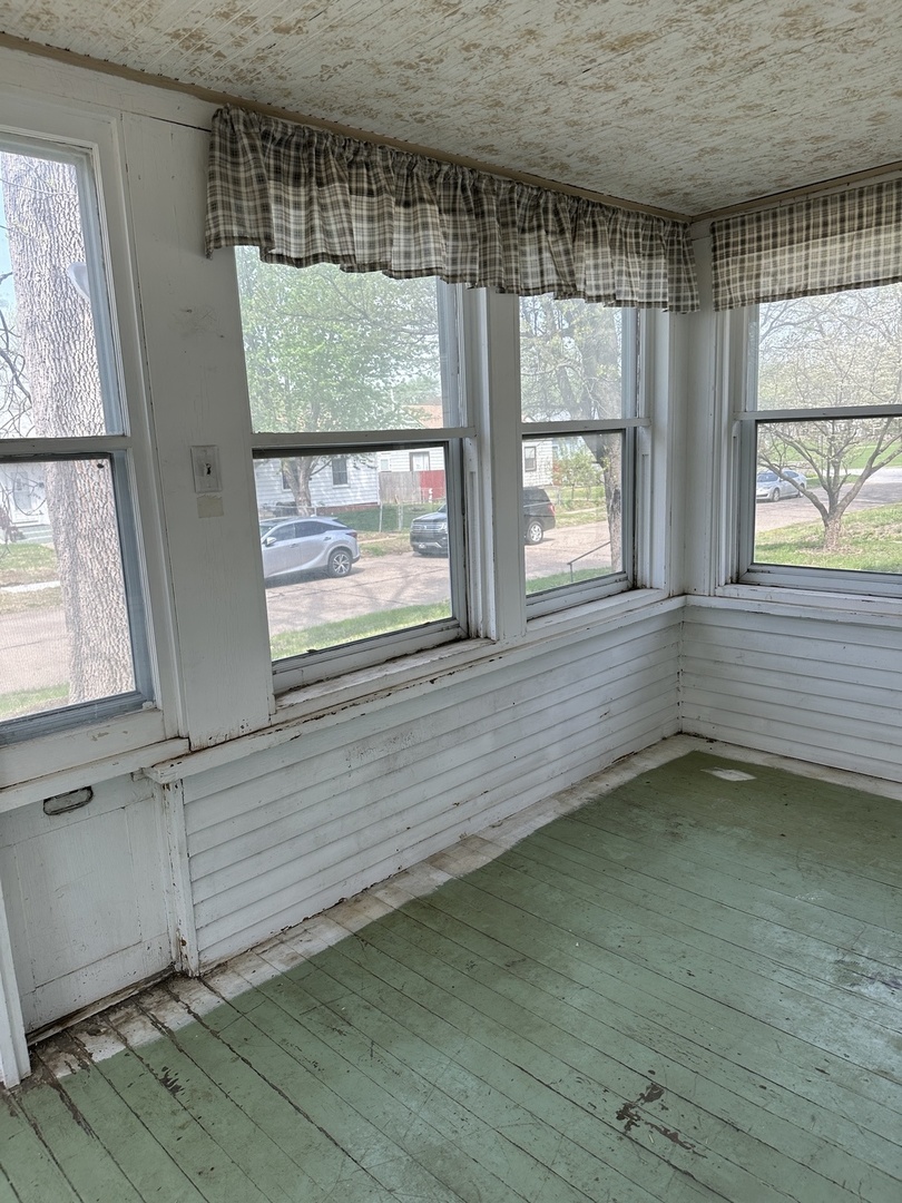 3113 9 1/2 Street Property Photo 3