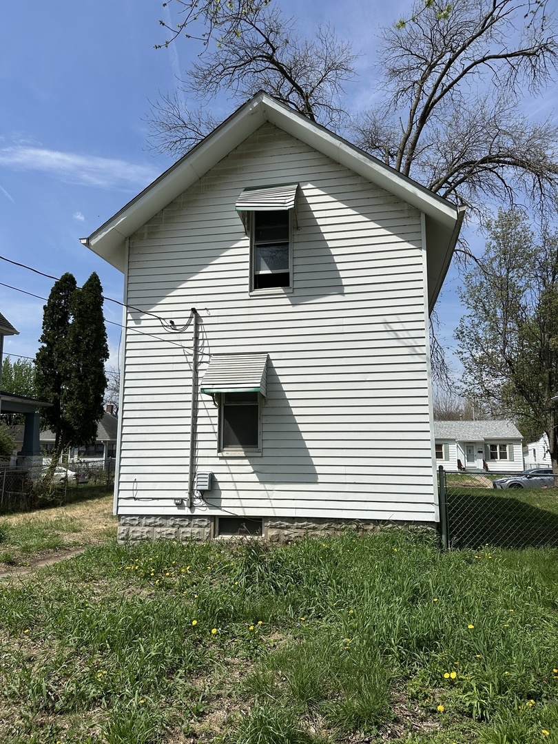 3113 9 1/2 Street Property Photo 16