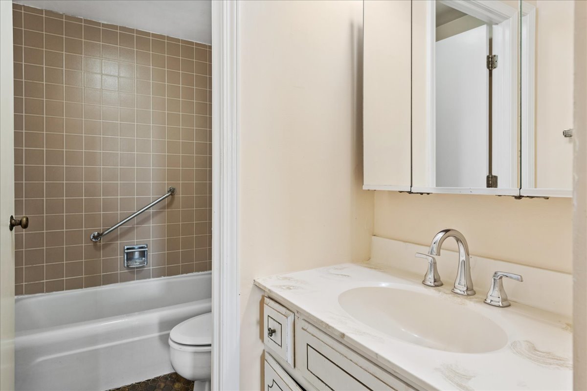 101 Bar Harbour Road 4l Property Photo 16