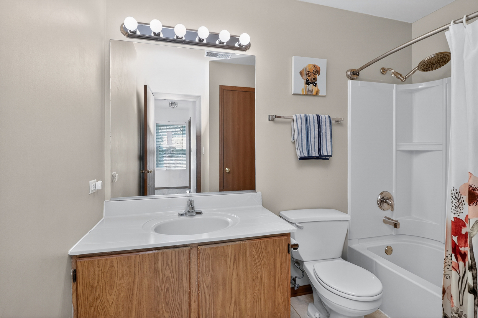 2360 Woodhill Court Property Photo 12