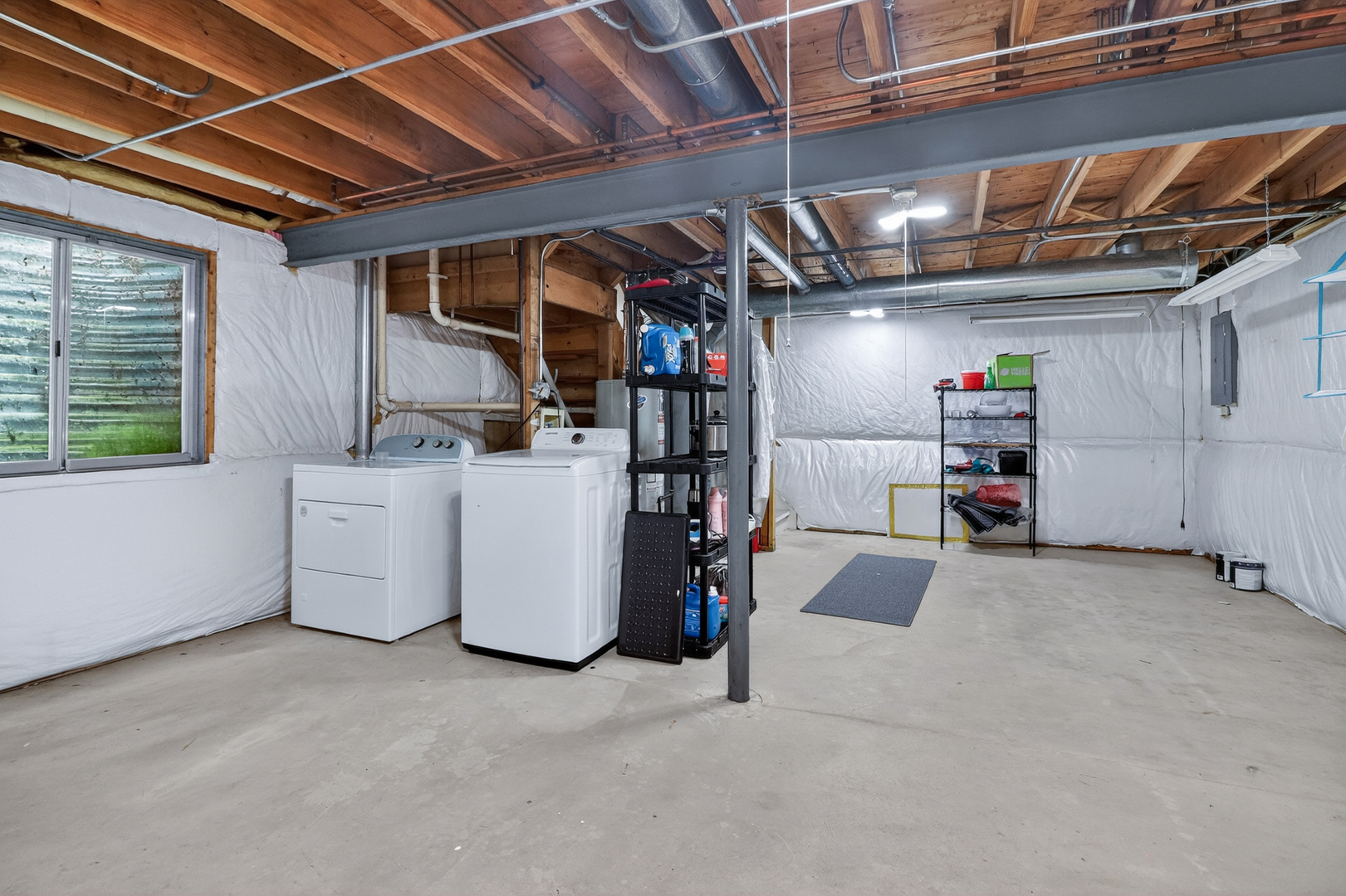 2360 Woodhill Court Property Photo 13