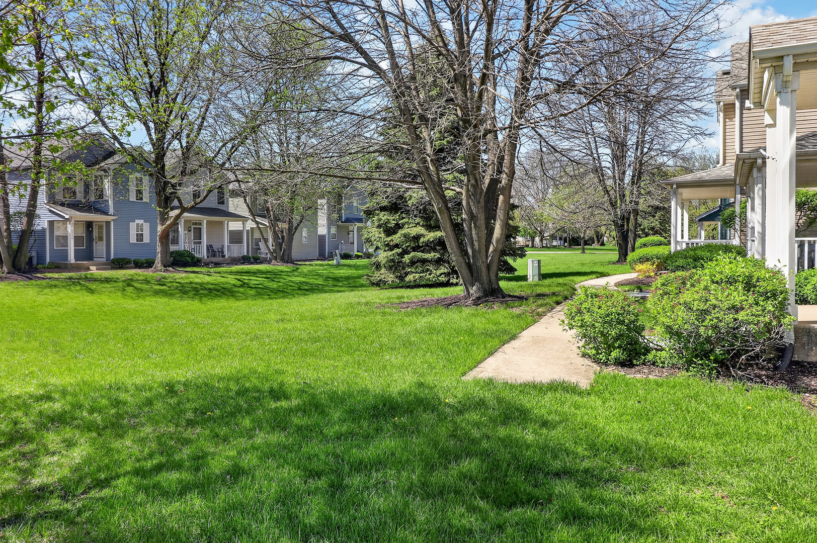 2360 Woodhill Court Property Photo 14