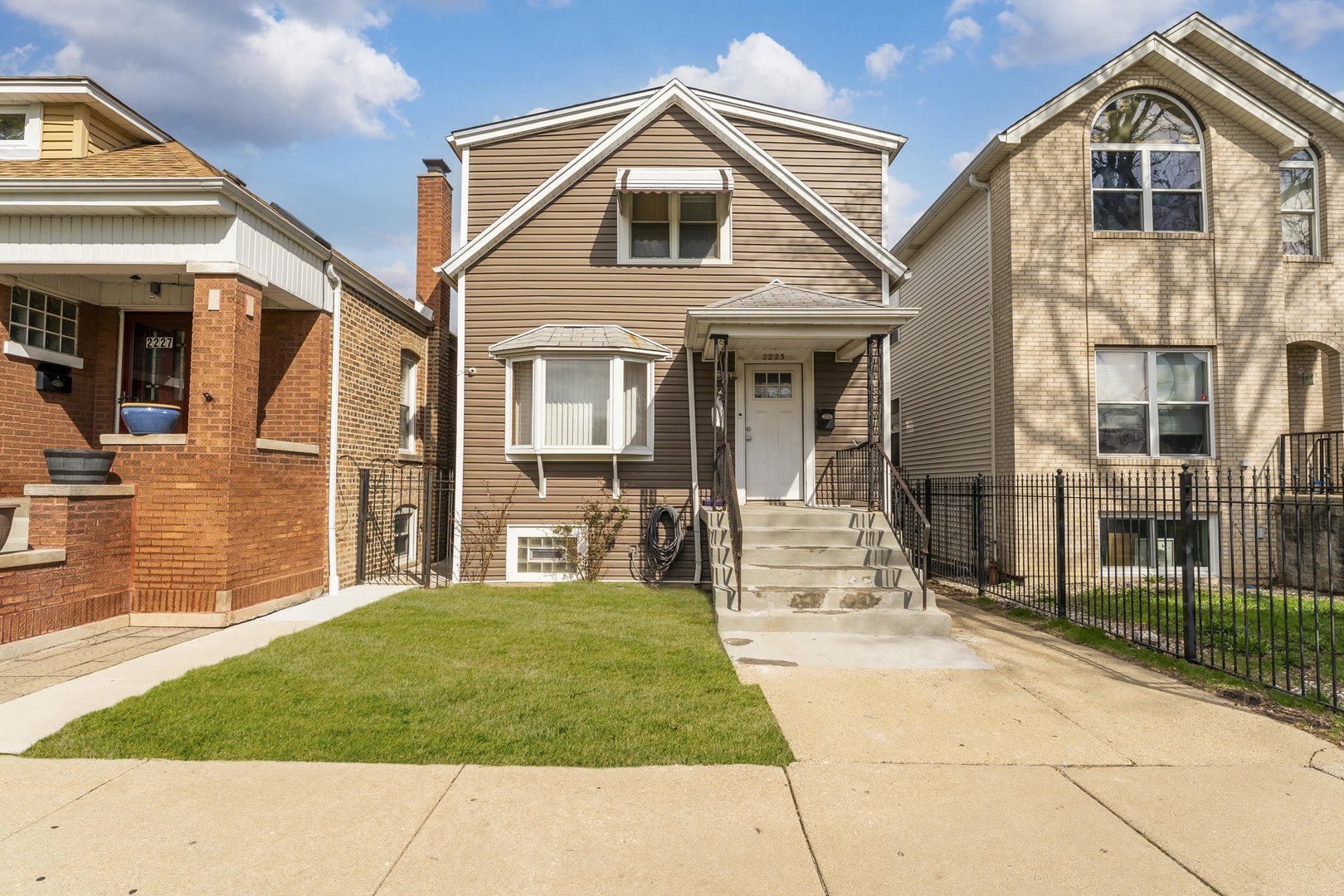 2223 N Mason Avenue Property Photo