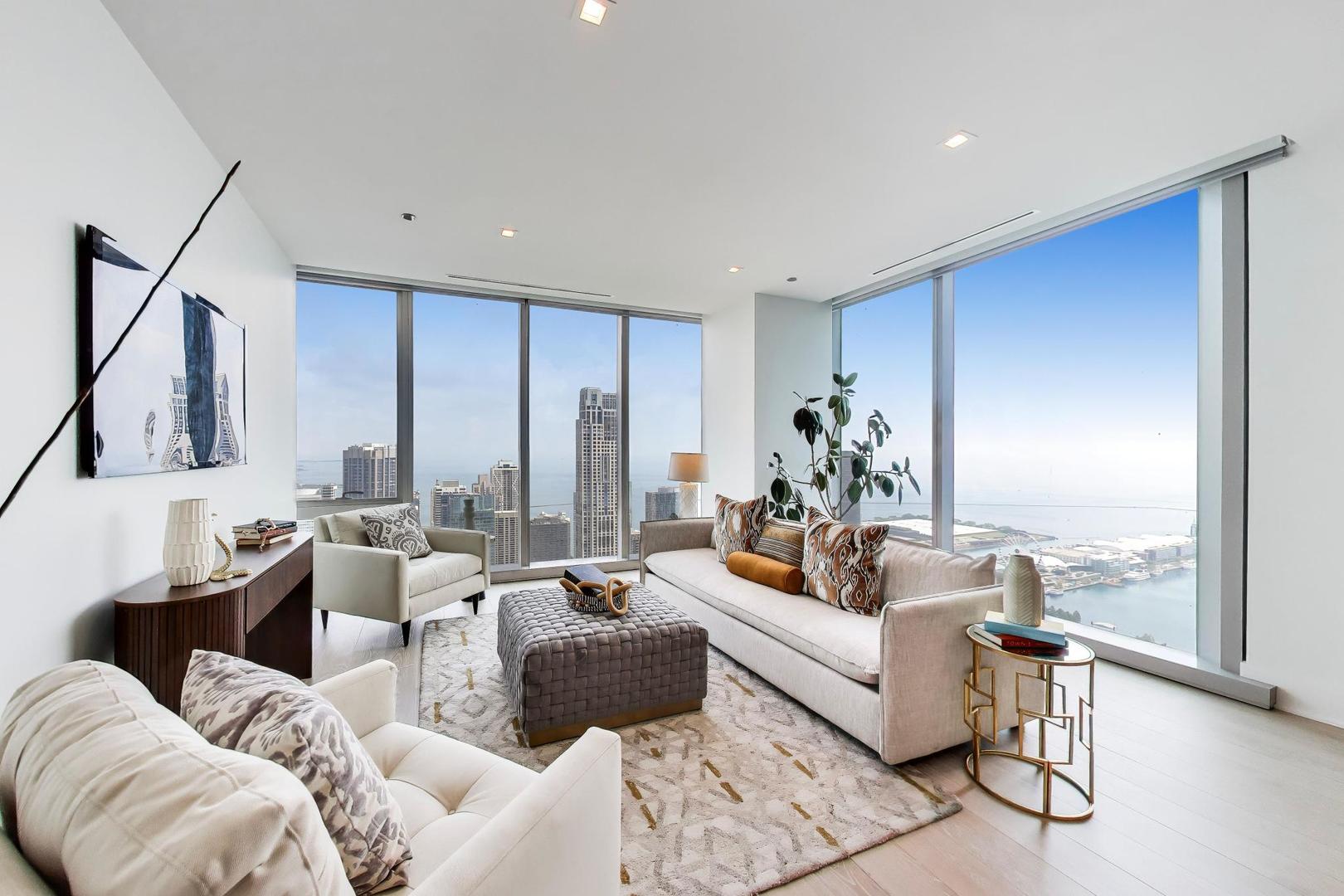 363 E Wacker Drive 5105 Property Photo 2