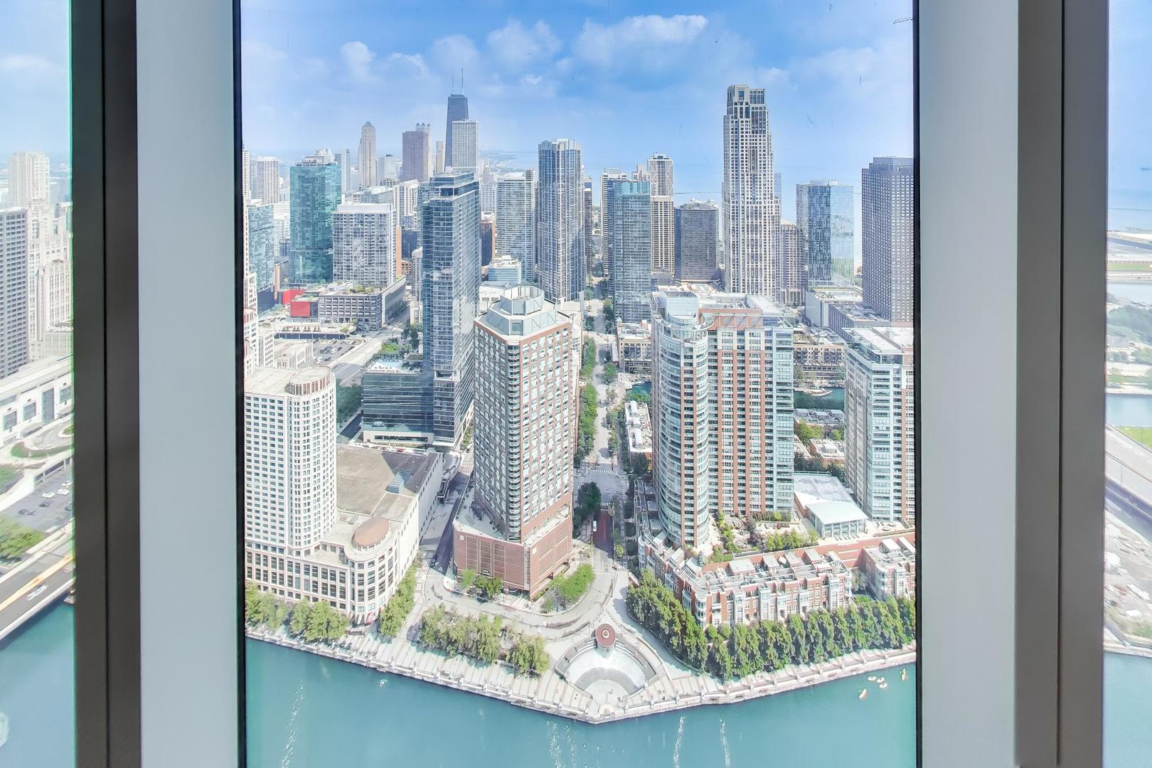 363 E Wacker Drive 5105 Property Photo 4