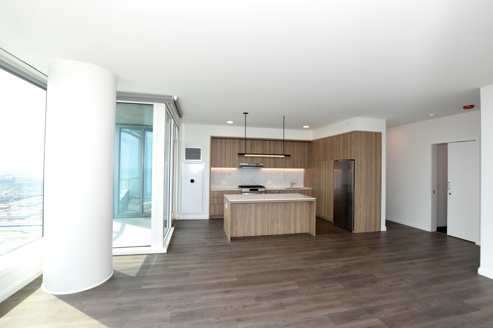 1000 S Michigan Avenue 6705 Property Photo 8