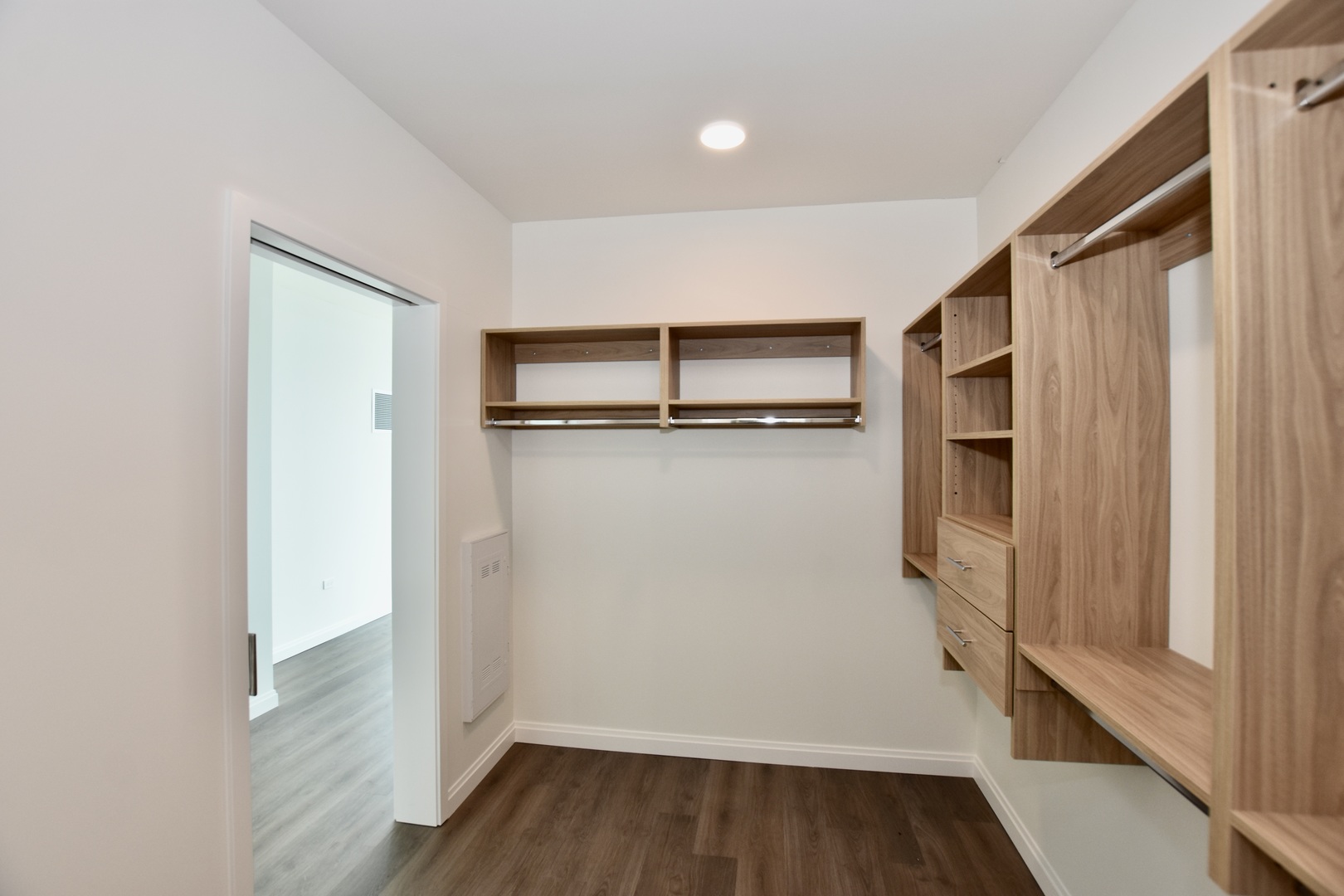 1000 S Michigan Avenue 6705 Property Photo 25