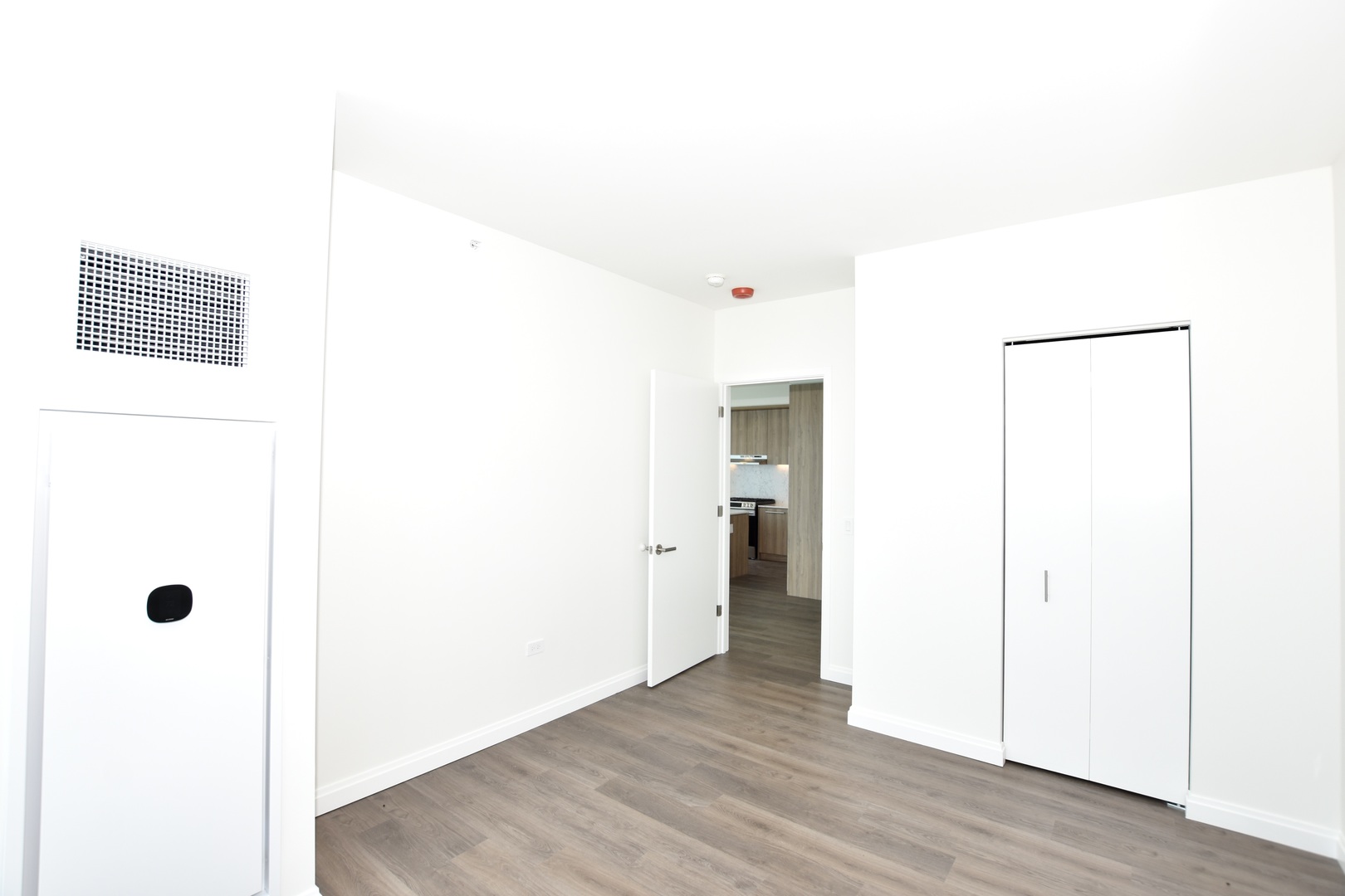 1000 S Michigan Avenue 6705 Property Photo 29
