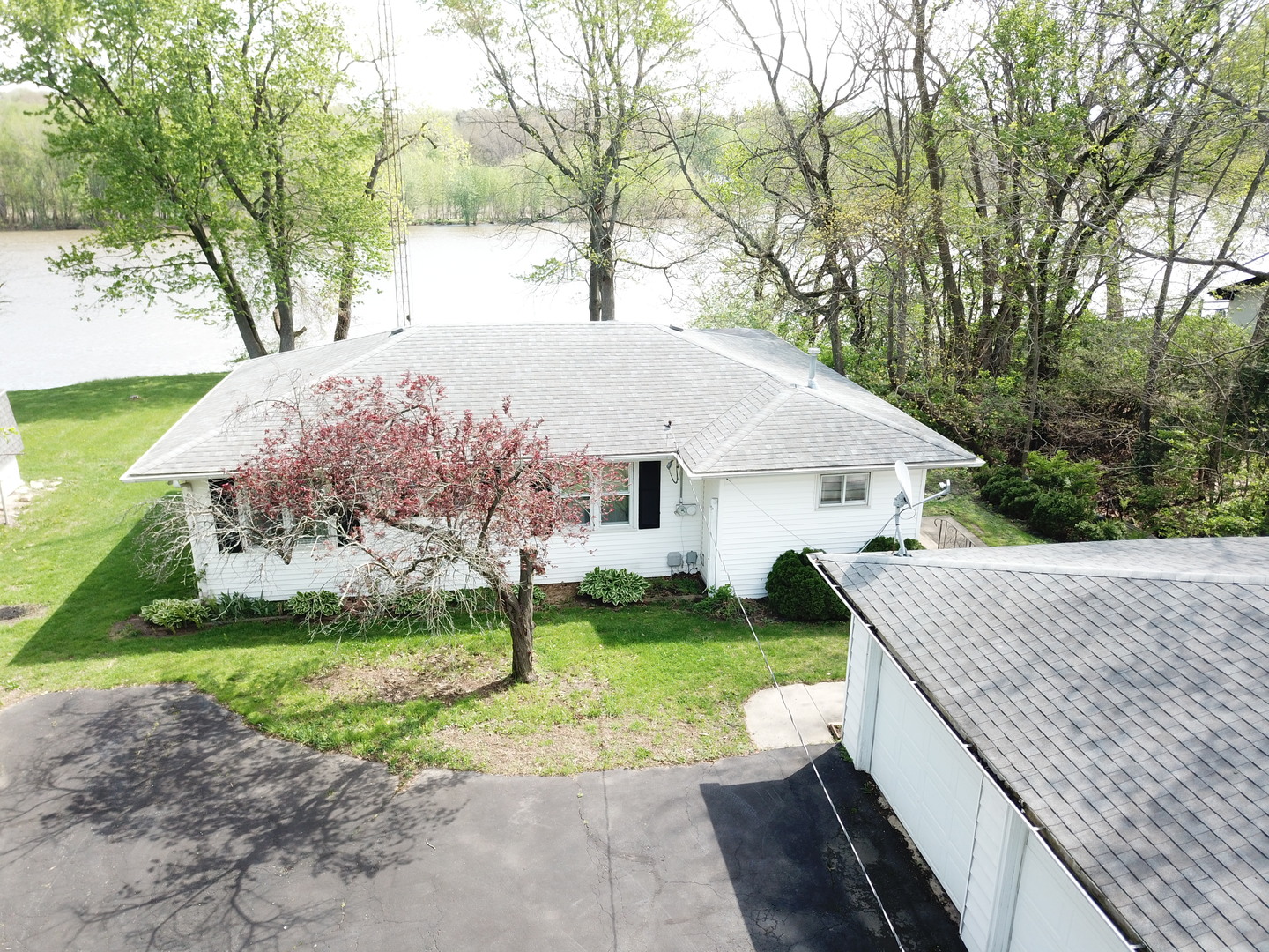 22016 Il-113 Route Property Photo 1