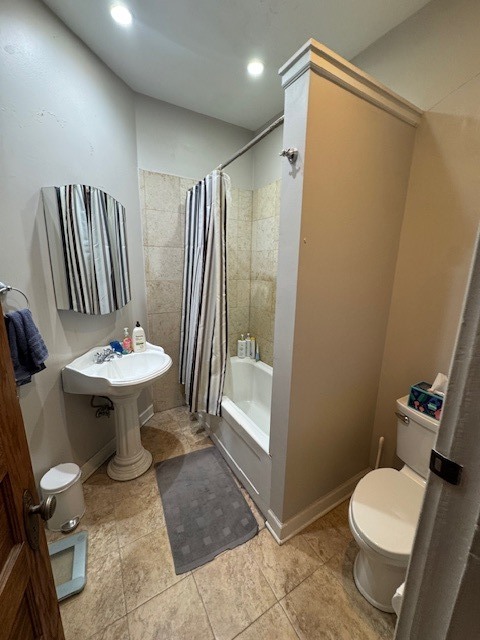 3041 W Fullerton Avenue Property Photo 16