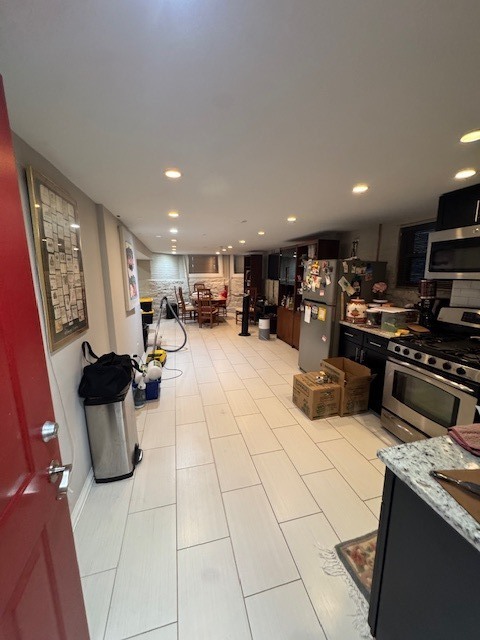 3041 W Fullerton Avenue Property Photo 27