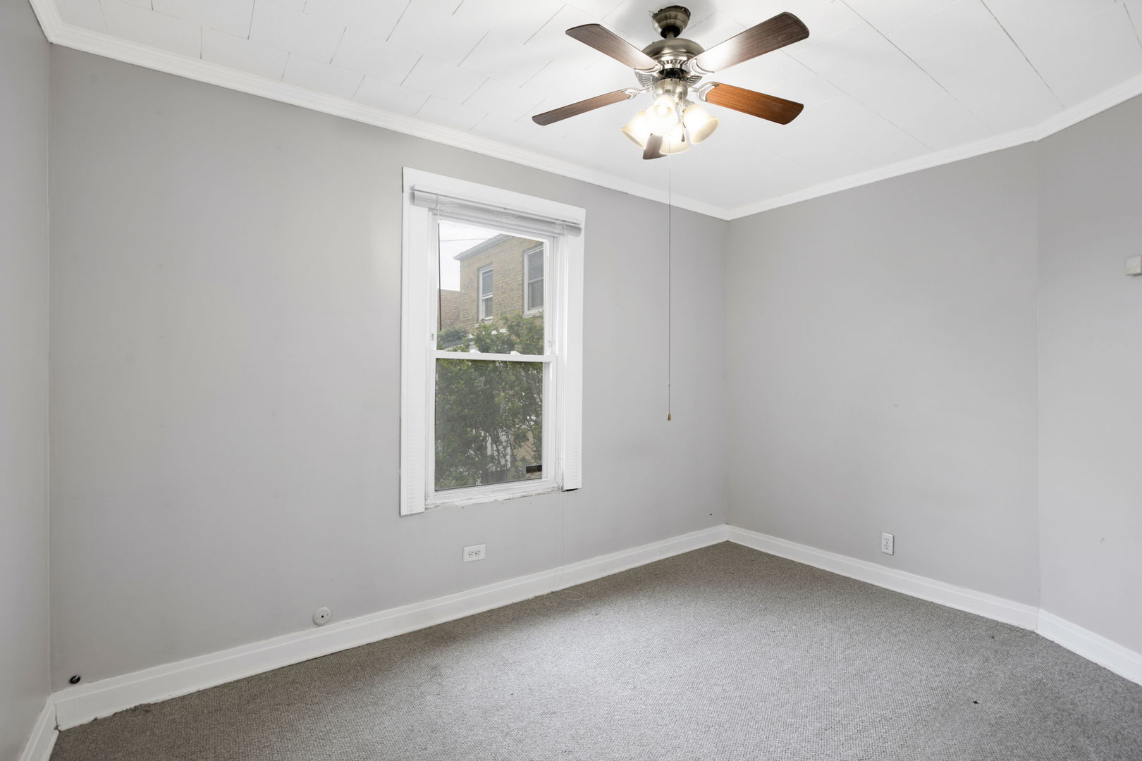 6254 W Barry Avenue Property Photo 7