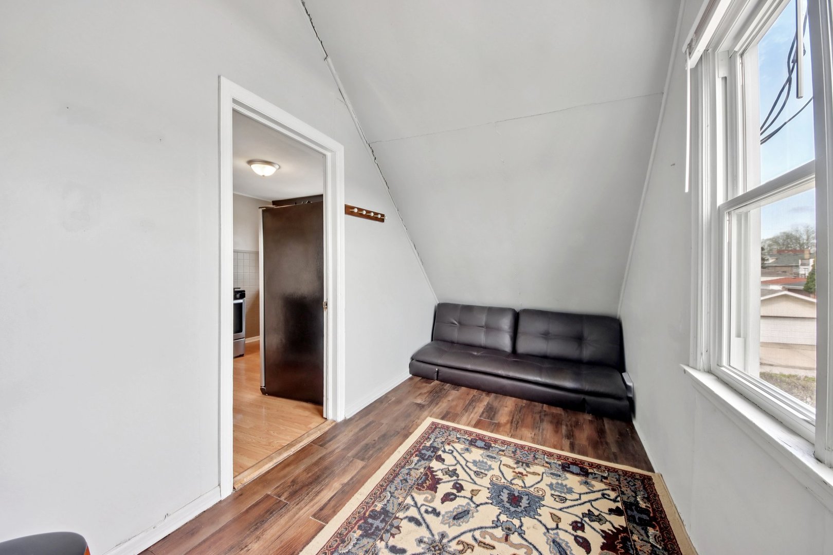 6254 W Barry Avenue Property Photo 12