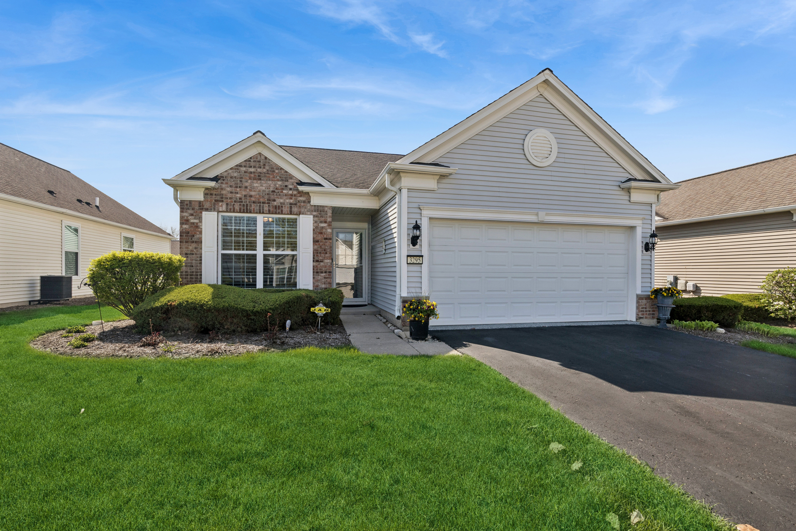 3295 Comstock Court Property Photo 1