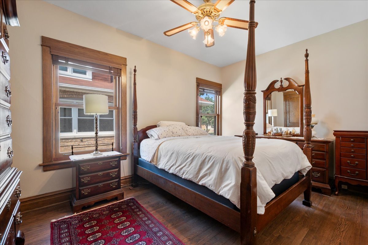 4026 N Major Avenue Property Photo 10