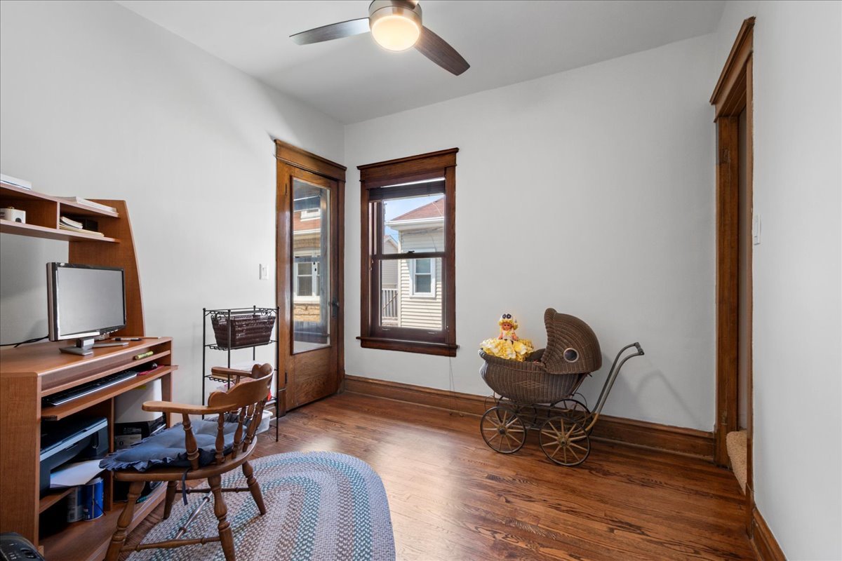 4026 N Major Avenue Property Photo 12