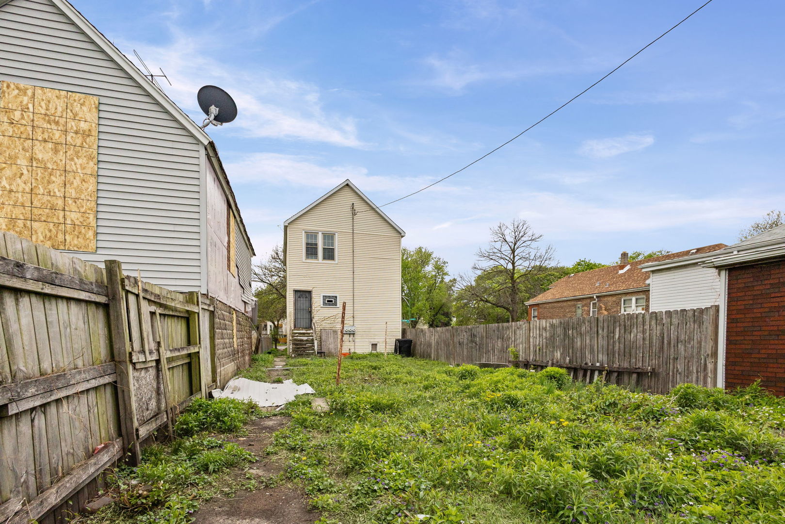 8405 S Baltimore Avenue Property Photo 3