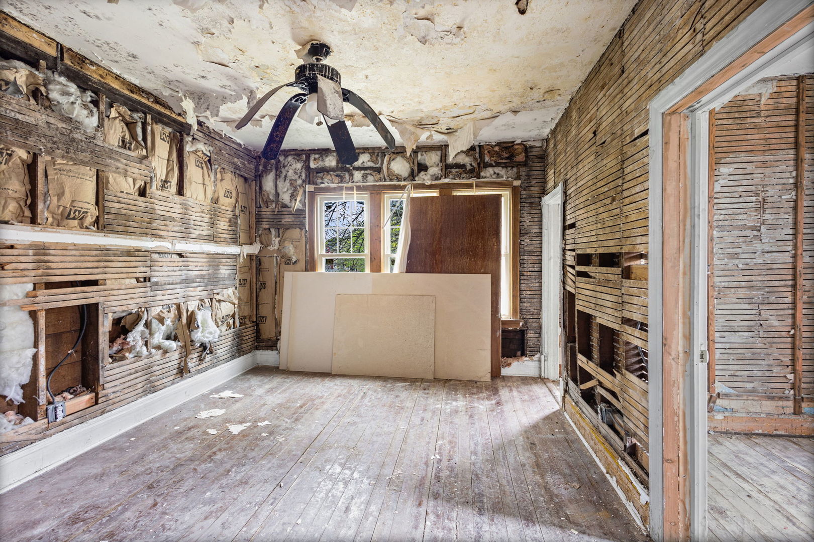 8405 S Baltimore Avenue Property Photo 12
