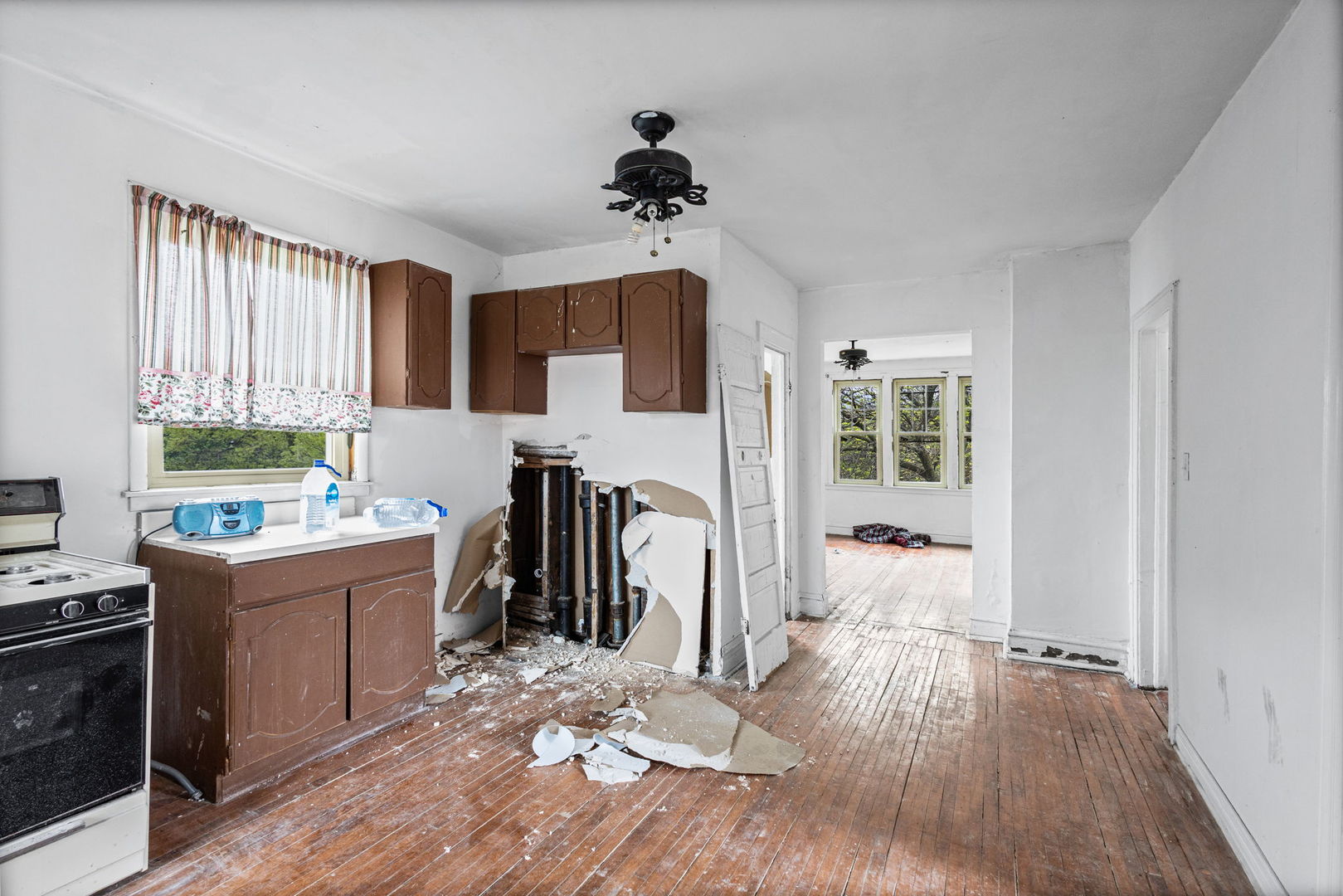 8405 S Baltimore Avenue Property Photo 15