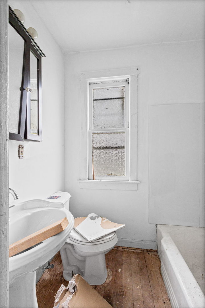 8405 S Baltimore Avenue Property Photo 21