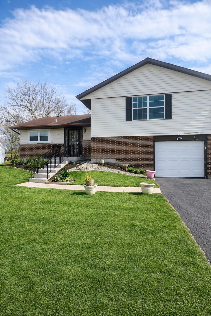 3539 Marseilles Lane Property Photo 1