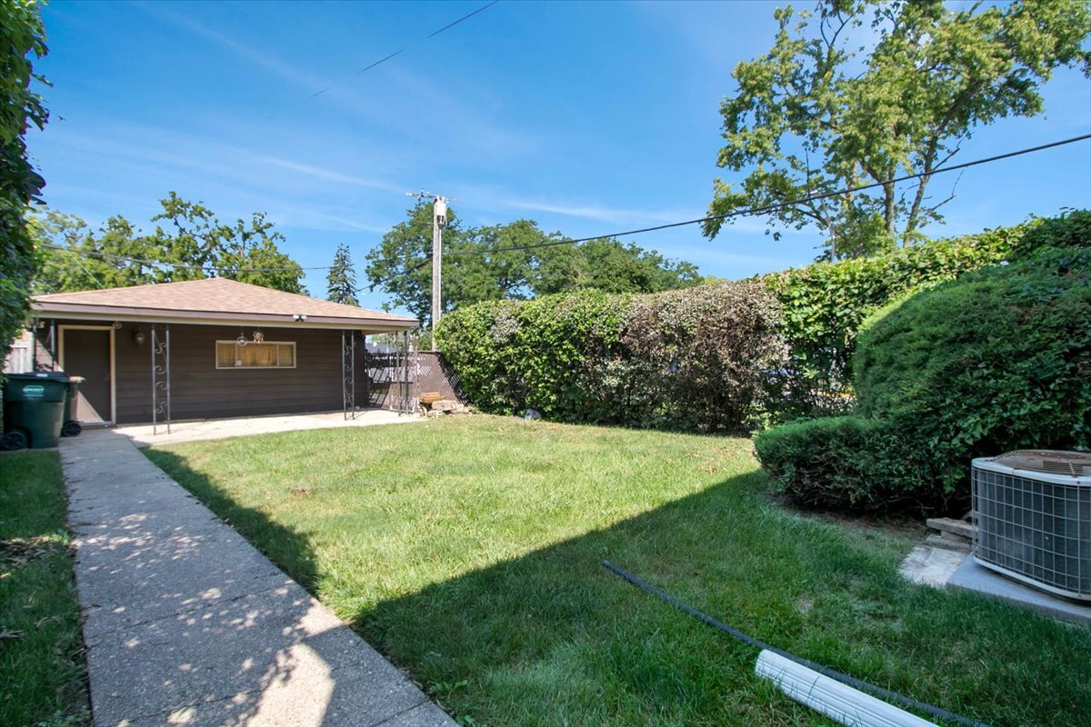 316 Morris Avenue Property Photo 22
