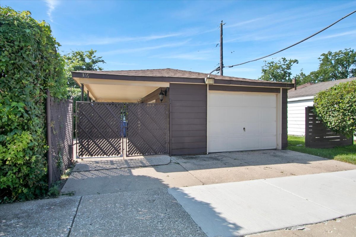 316 Morris Avenue Property Photo 24