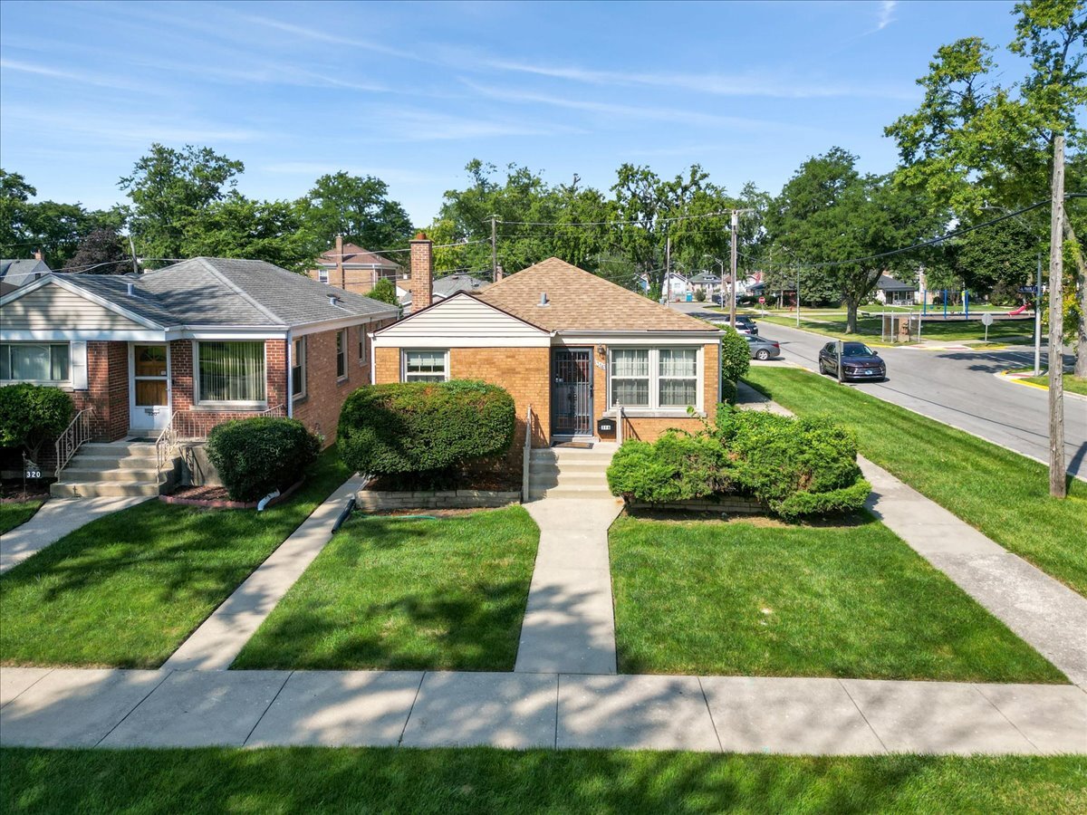 316 Morris Avenue Property Photo 25