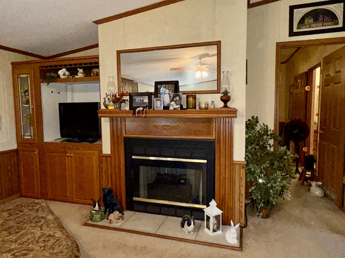 2025 Central Hill Road Property Photo 6