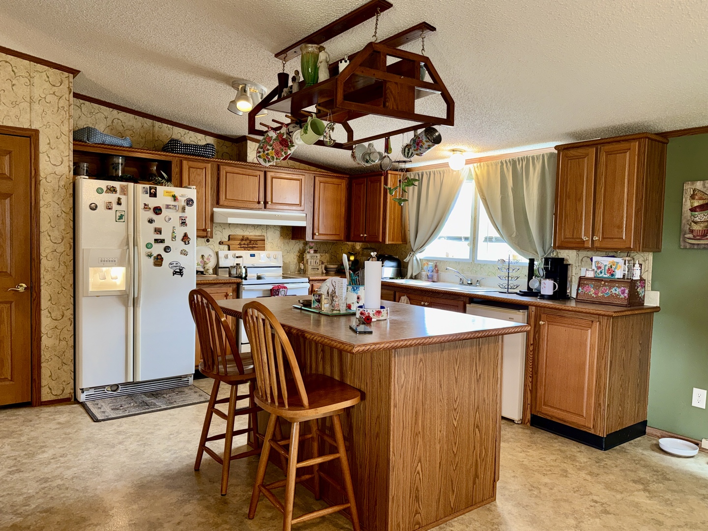 2025 Central Hill Road Property Photo 8