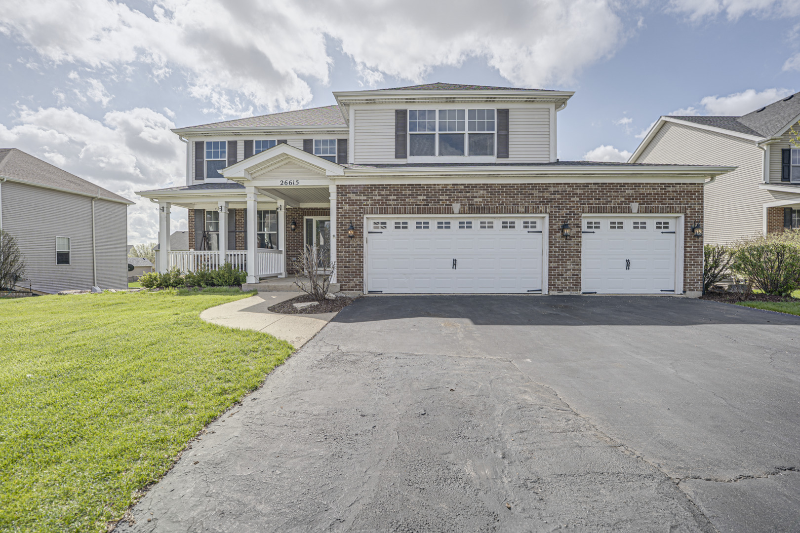 26615 Silverleaf Drive Property Photo 1