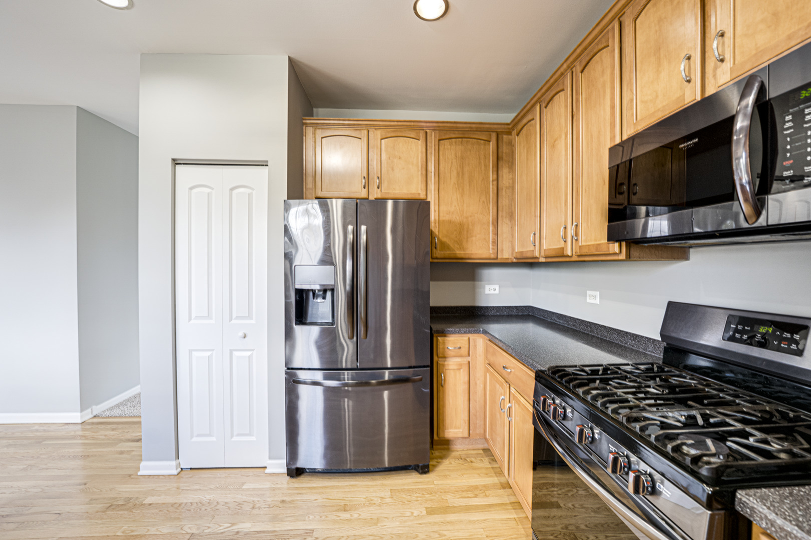 26615 Silverleaf Drive Property Photo 15