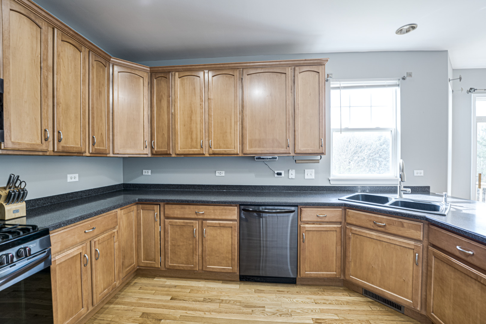 26615 Silverleaf Drive Property Photo 16