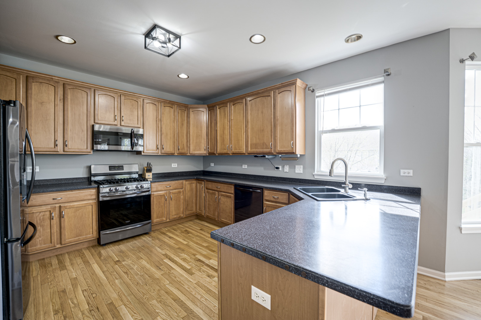 26615 Silverleaf Drive Property Photo 17