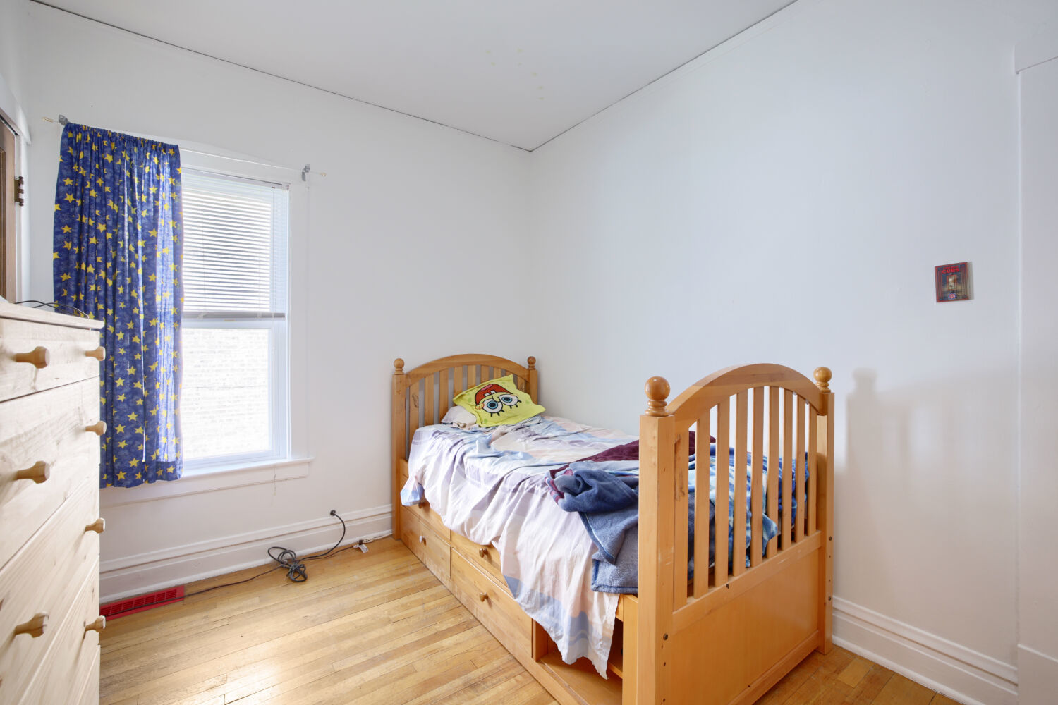 4050 N Menard Avenue Property Photo 14