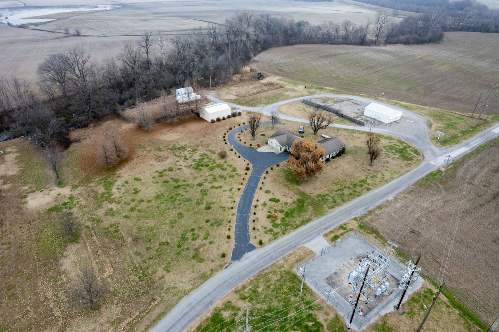 24250 Hanging Rock Road Property Photo 9