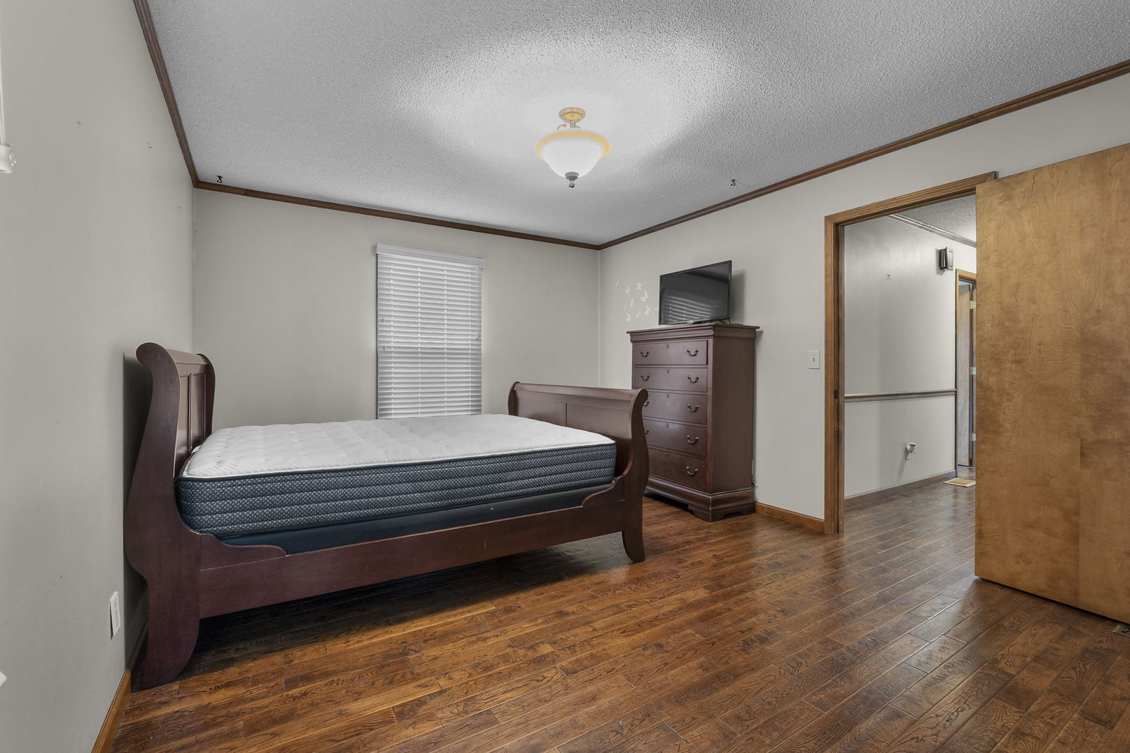 24250 Hanging Rock Road Property Photo 13