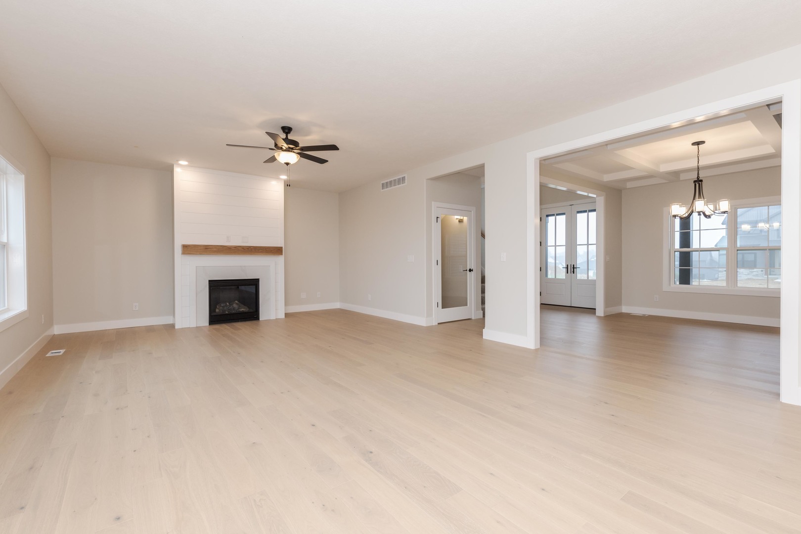 5008 Castlebar Drive Property Photo 7