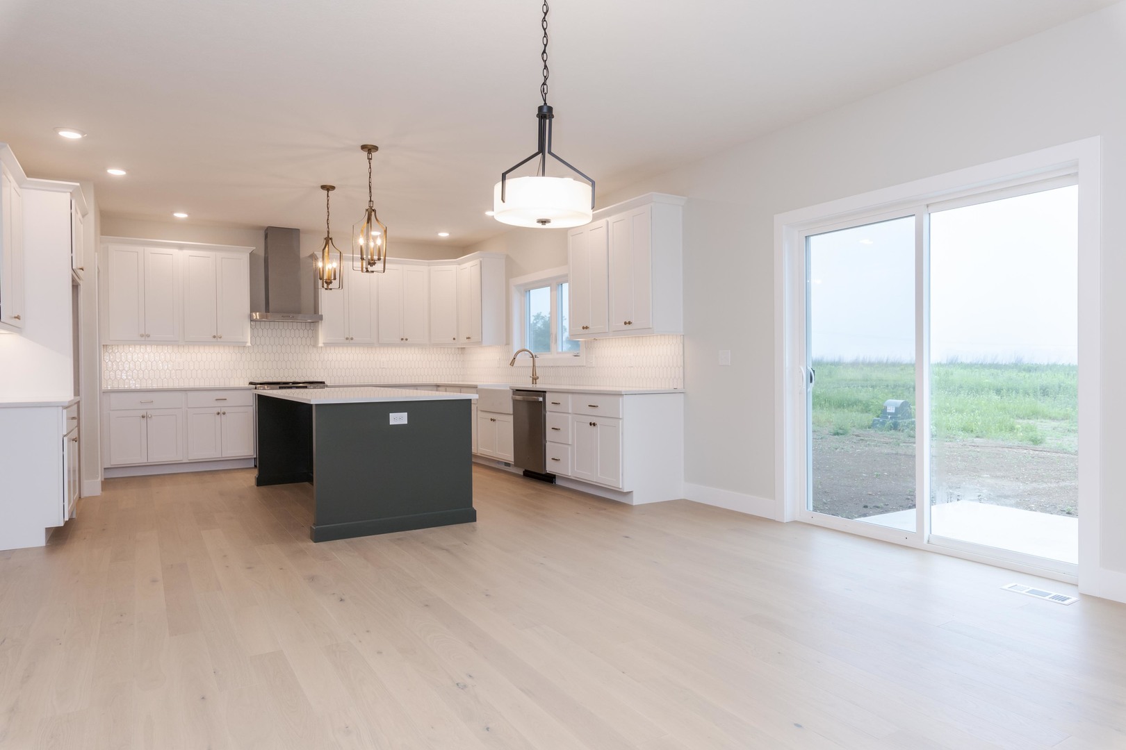 5008 Castlebar Drive Property Photo 9