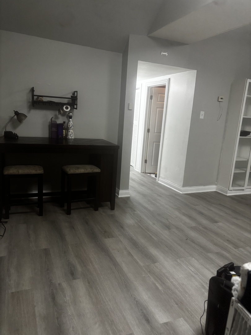 6813 S Wabash Avenue Property Photo 5