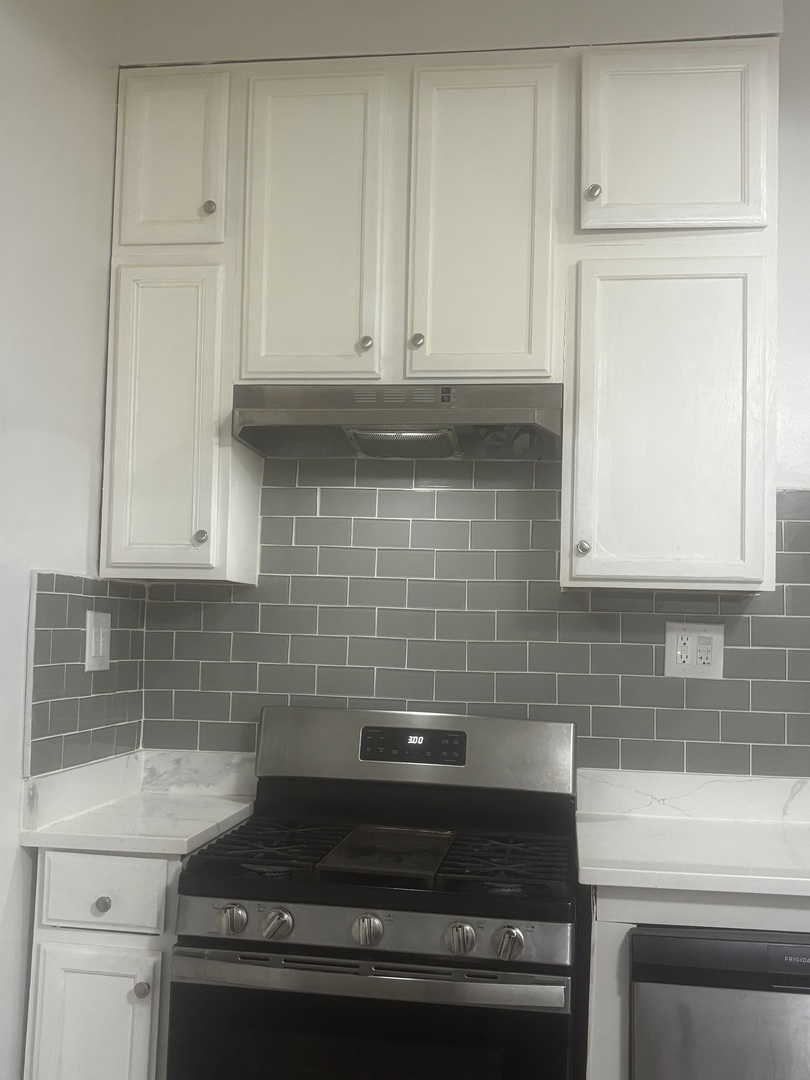 6813 S Wabash Avenue Property Photo 13