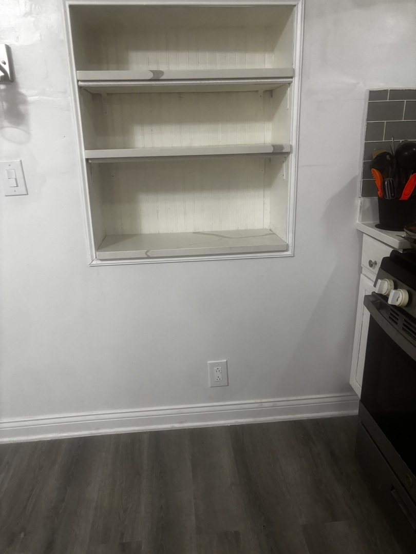 6813 S Wabash Avenue Property Photo 14