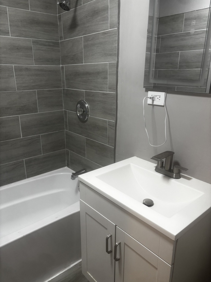 6813 S Wabash Avenue Property Photo 26