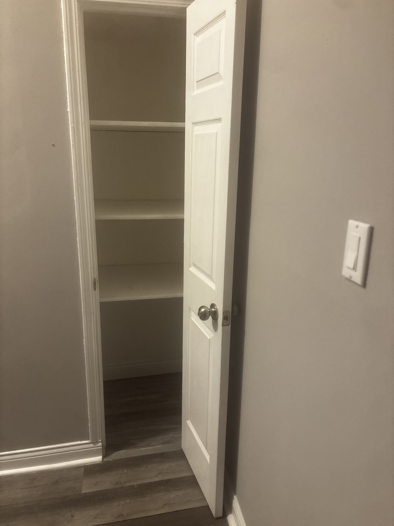 6813 S Wabash Avenue Property Photo 28