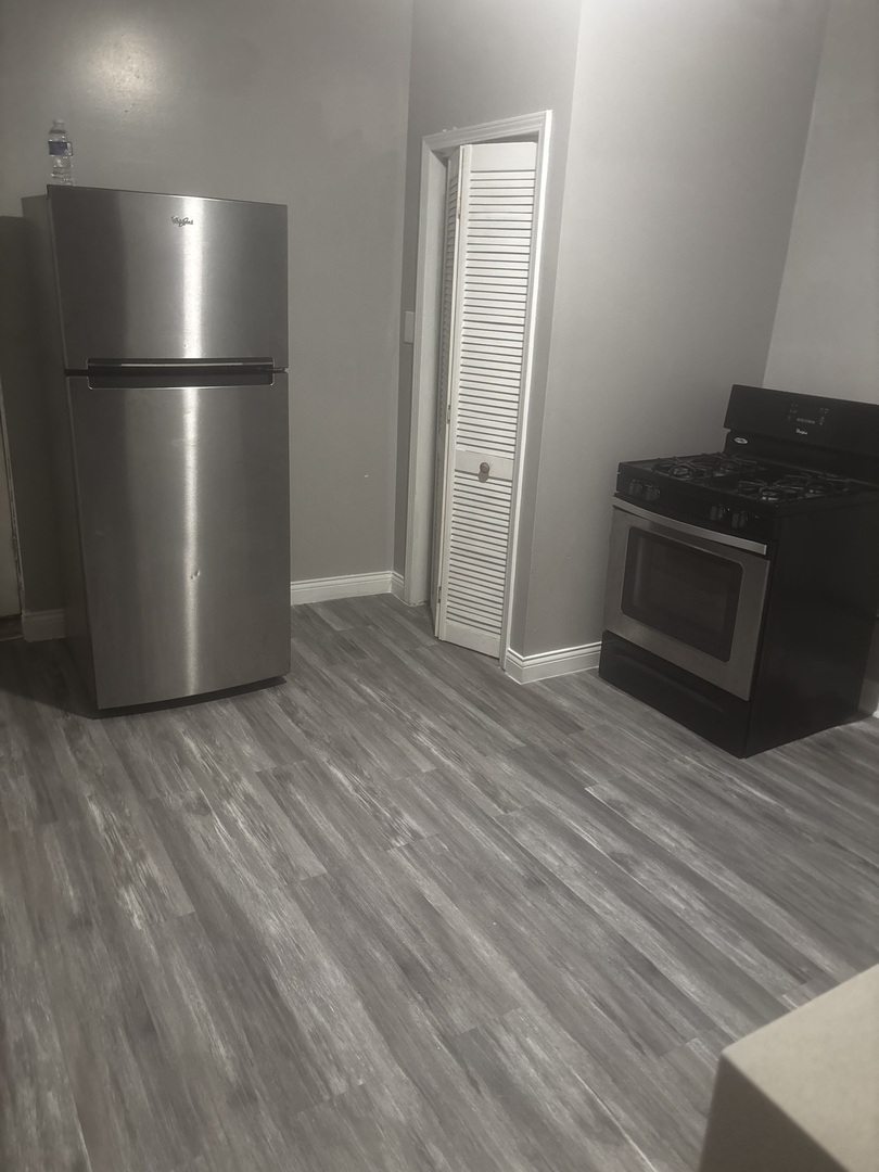 6813 S Wabash Avenue Property Photo 31