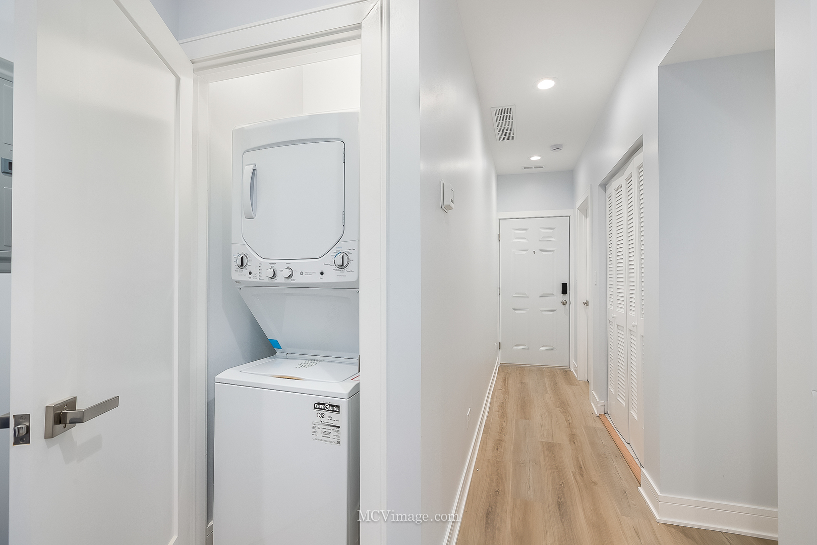 1713 S Jefferson Street Property Photo 3