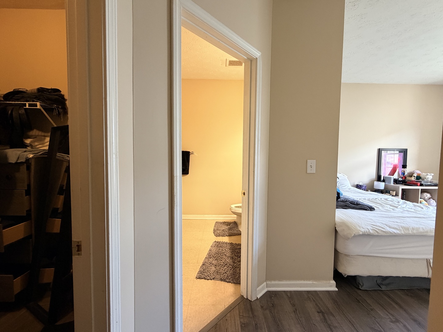 1903 N Lincoln Avenue 206 Property Photo 18